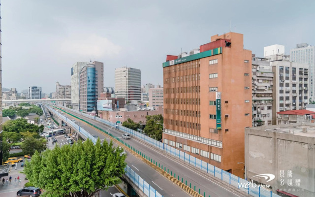 Wow-Happy Hotel Taipei