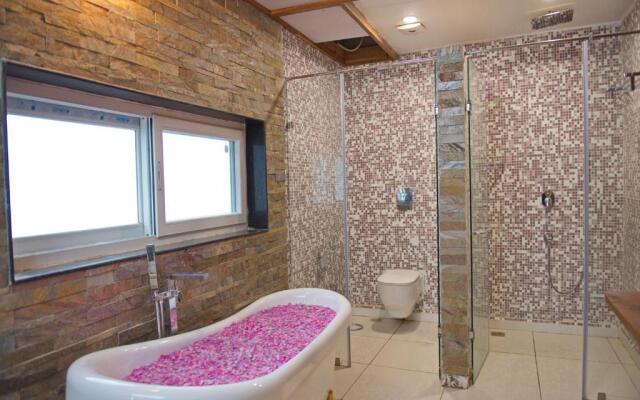 Wild Rose Resort and Spa