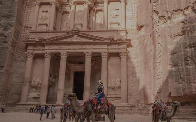 8 Days Wonders of Jordan