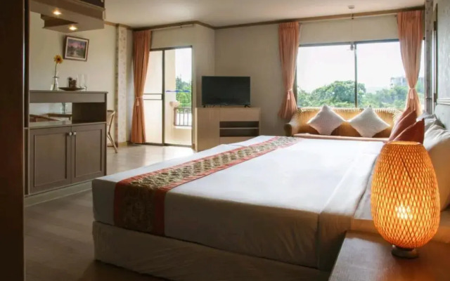 Takiab Beach Resort