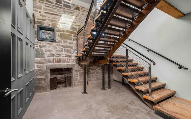 The Stables - Unique Conversion With hot tub