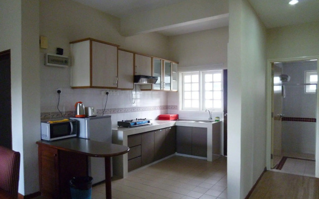 Greenhill Apartment
