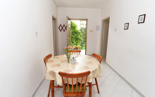 Apartment near the sea 650