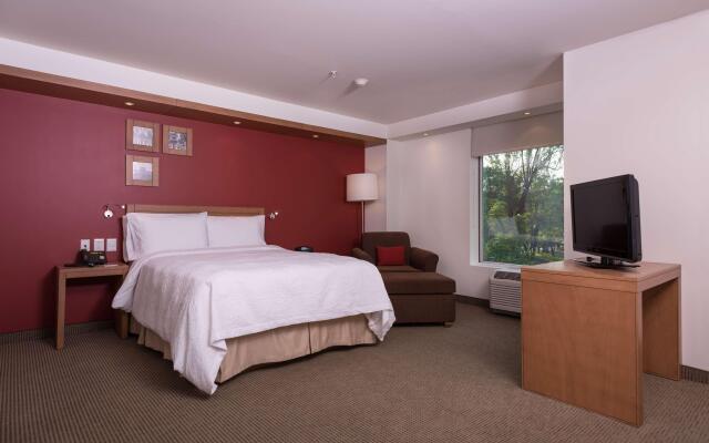 Hampton Inn by Hilton Guadalajara/Expo