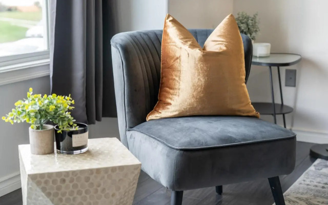 Dino Roar I Sleeps 12 I New