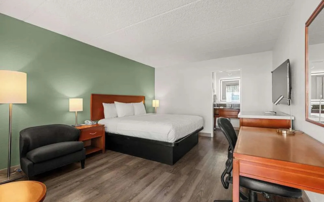 Vagabond Inn Executive Old Town