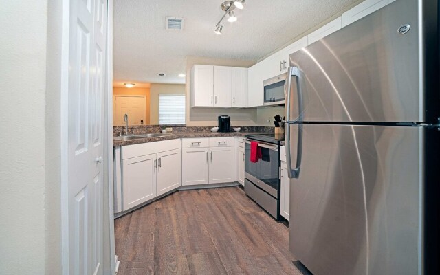 Convenient Apartments to Golf & Beaches by Frontdesk