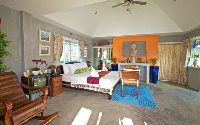 Baan Kamala Hostel and Guesthouse