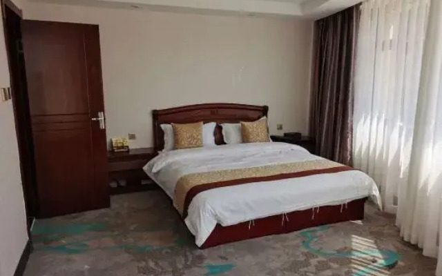 Naiman Banner Yuanhuang Hotel