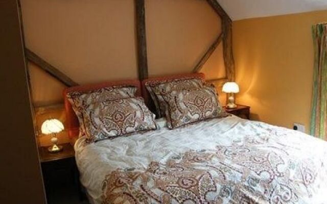 Sir Alfred Munnings Hotel