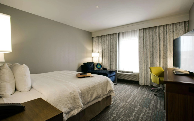DoubleTree by Hilton Austin - University Area