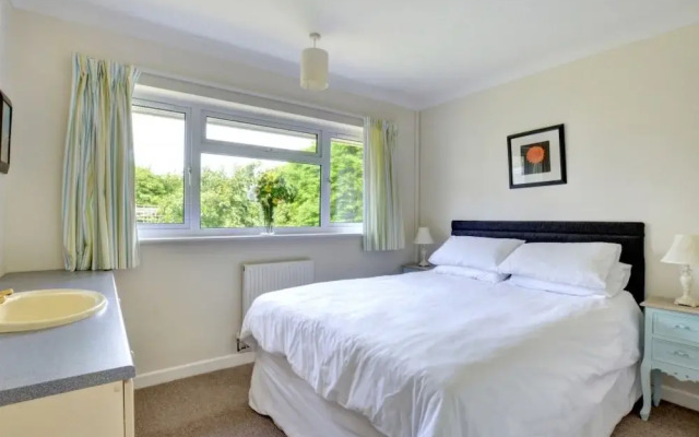 Holiday Home Crescent