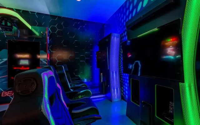 Castle Pines Court Retreat