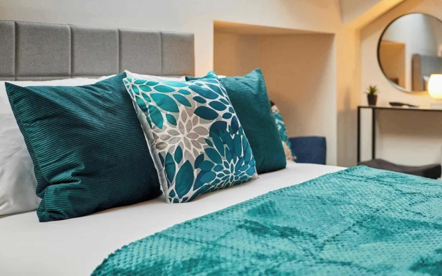Host Stay The Langley Hotel Apartment 10