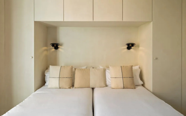 The Boulevard by Aspasios