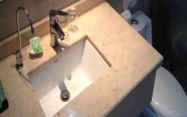 Five-Star Business Hotel