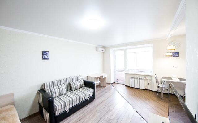 Aday Apartments (Eday Apartments) on Lenin Street 74