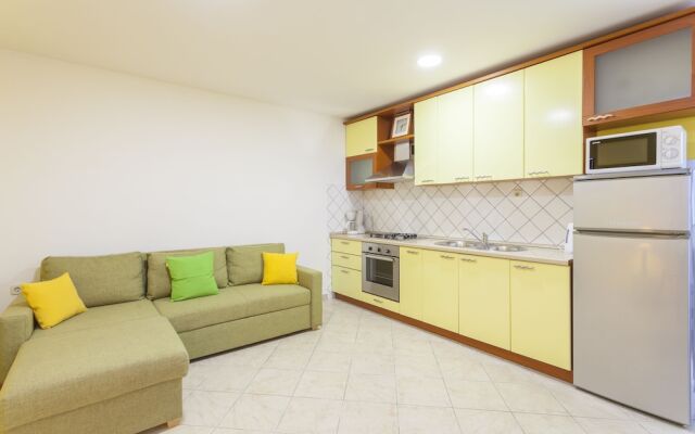 Apartments Makarska