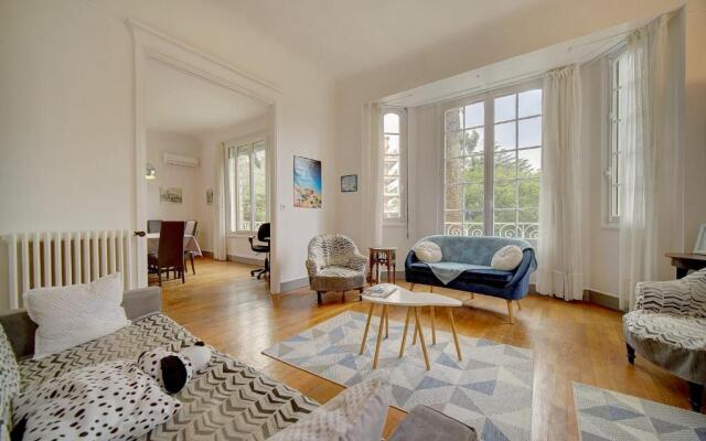 IMMOGROOM - Villa in the city center with terrace- garden- CONGRESS/BEACHES