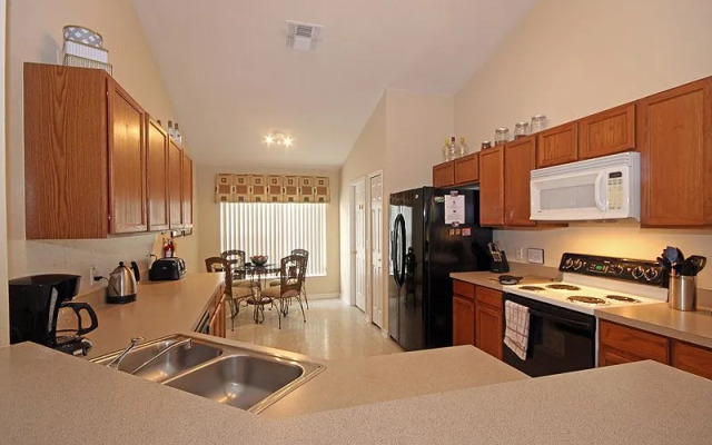 606 Peaceful Lake View, Kissimmee , US