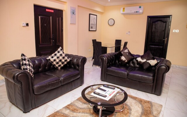 Executive 2-bed Apartment, Santa Maria - Accra