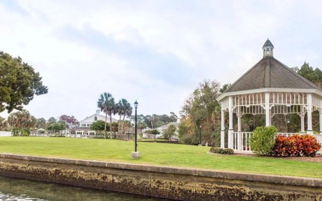 Plantation on Crystal River