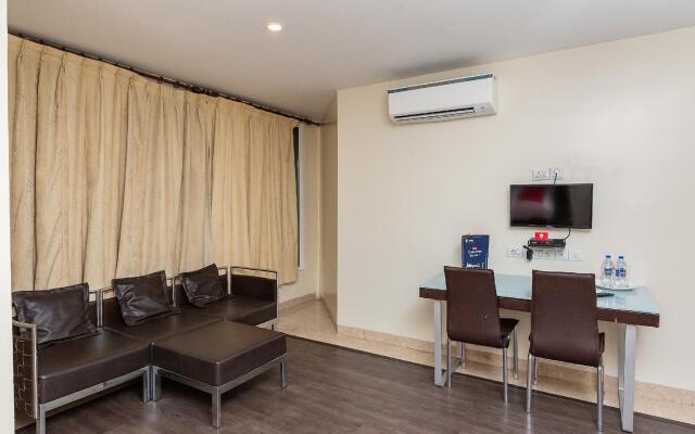 Collection O 79149 Grace Residency RK Salai