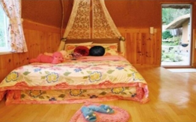 Pyeongchang Byeolbitsanyang Pension