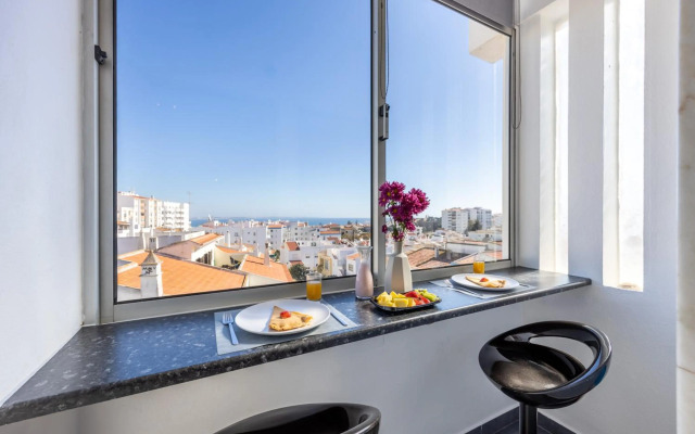 Stay on Top Apartments