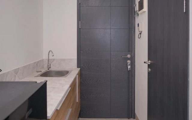 Modern Style and Homey Studio Apartment Collins Boulevard