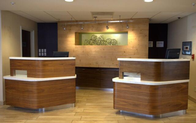 Courtyard by Marriott Atlanta Northlake