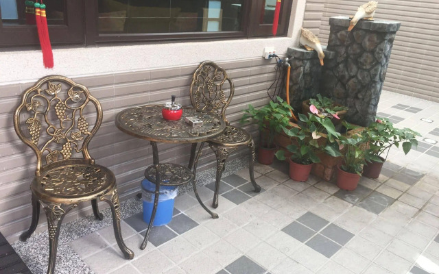 Ease Hostel