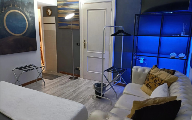 Spanish Steps bedroom