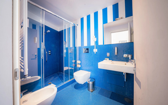 Capitals Luxury River