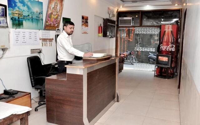 Goroomgo Asha Guest House Amritsar