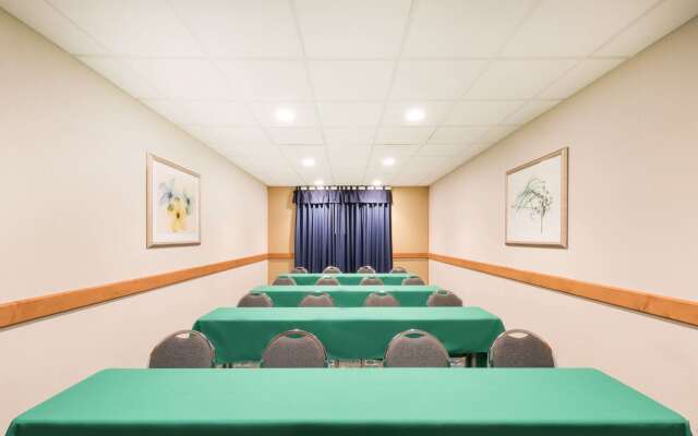 Wingate by Wyndham - York