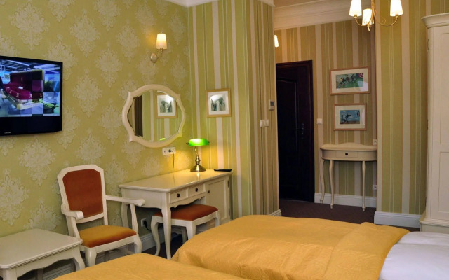 SleepWalker Boutique Suites