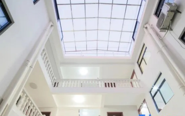 Wu Xi Man Ju Hu Pan Hotel