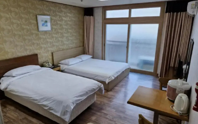 Ilsung Jeju Condo