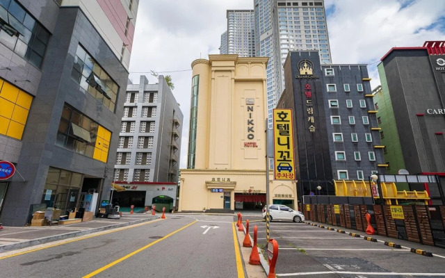 Nikko Hotel