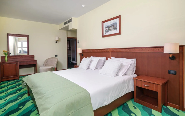 Vrata Krke Hotel