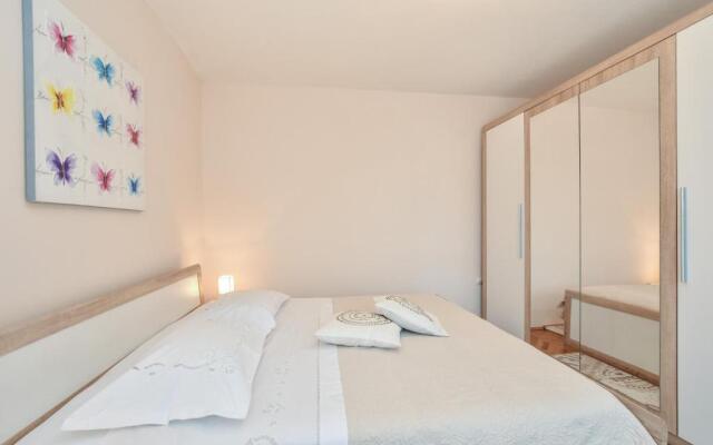 Apartment Neyra