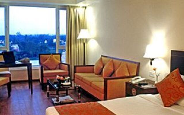 Clarks Inn Airport Hotel