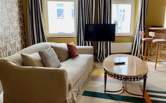 Brilliant Apartments