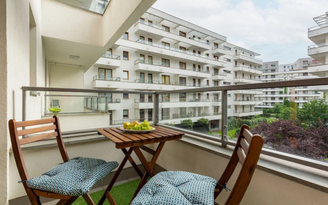 Business Apartment Warsaw by Renters