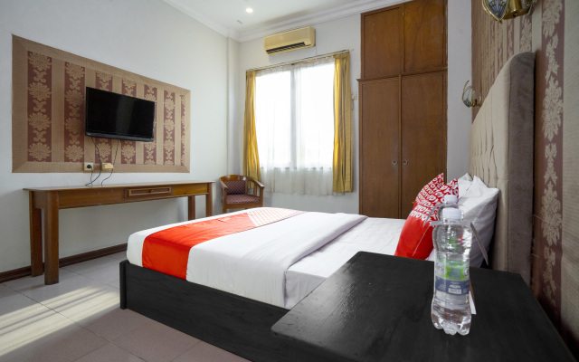 OYO 891 Hotel Gading Kencana