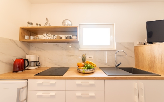 Apartment Renci - great location & sea view: A3 Bol, Island Brac