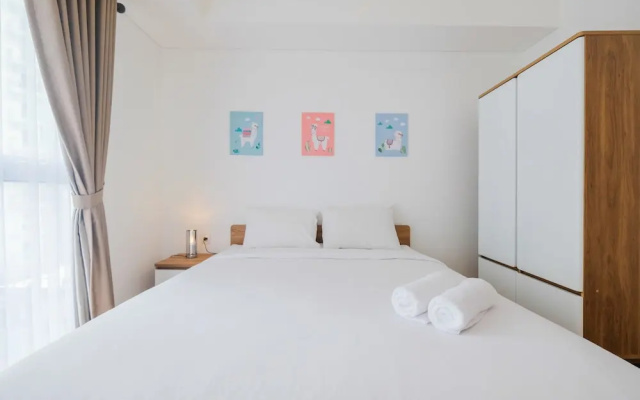 Simple Furnished Studio Casa De Parco Apartment – Guest Rooms – Legok