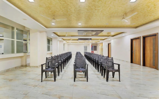 Treebo Vinayak Inn, Jagatpura