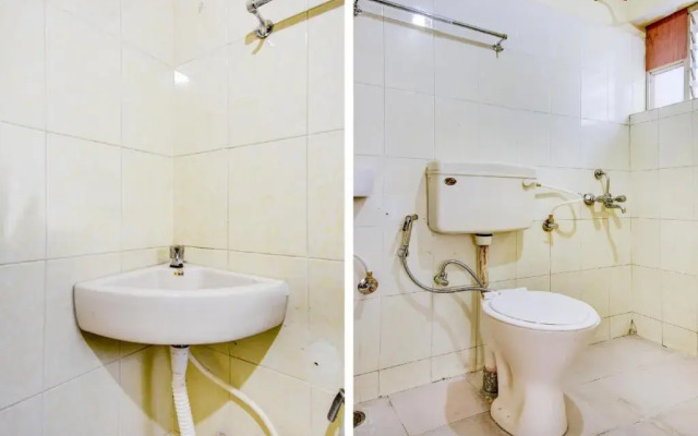 Crystal Homes by OYO Rooms